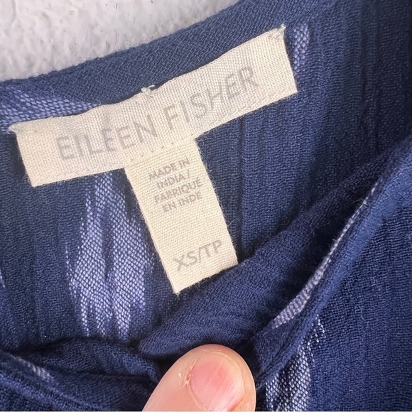 EILEEN FISHER Navy w/Light Blue design, button back sleeveless top. Size XS - Picture 3 of 5